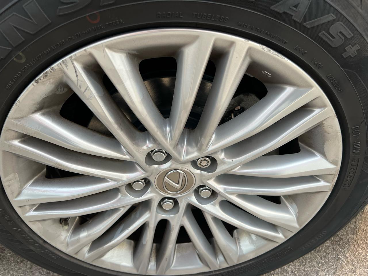 Lexus ES 350 4dr Sdn 2013