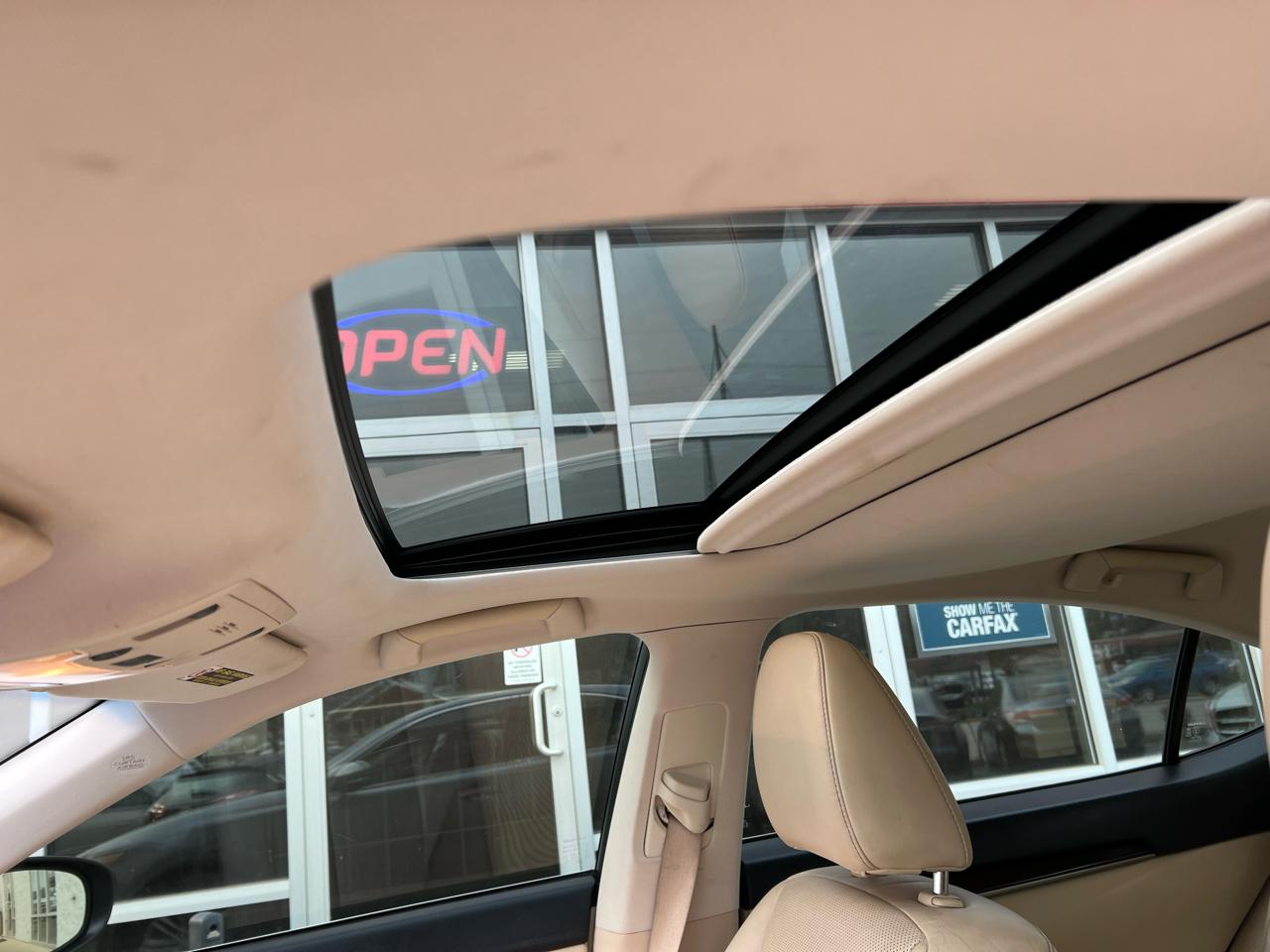 Lexus ES 350 4dr Sdn 2013