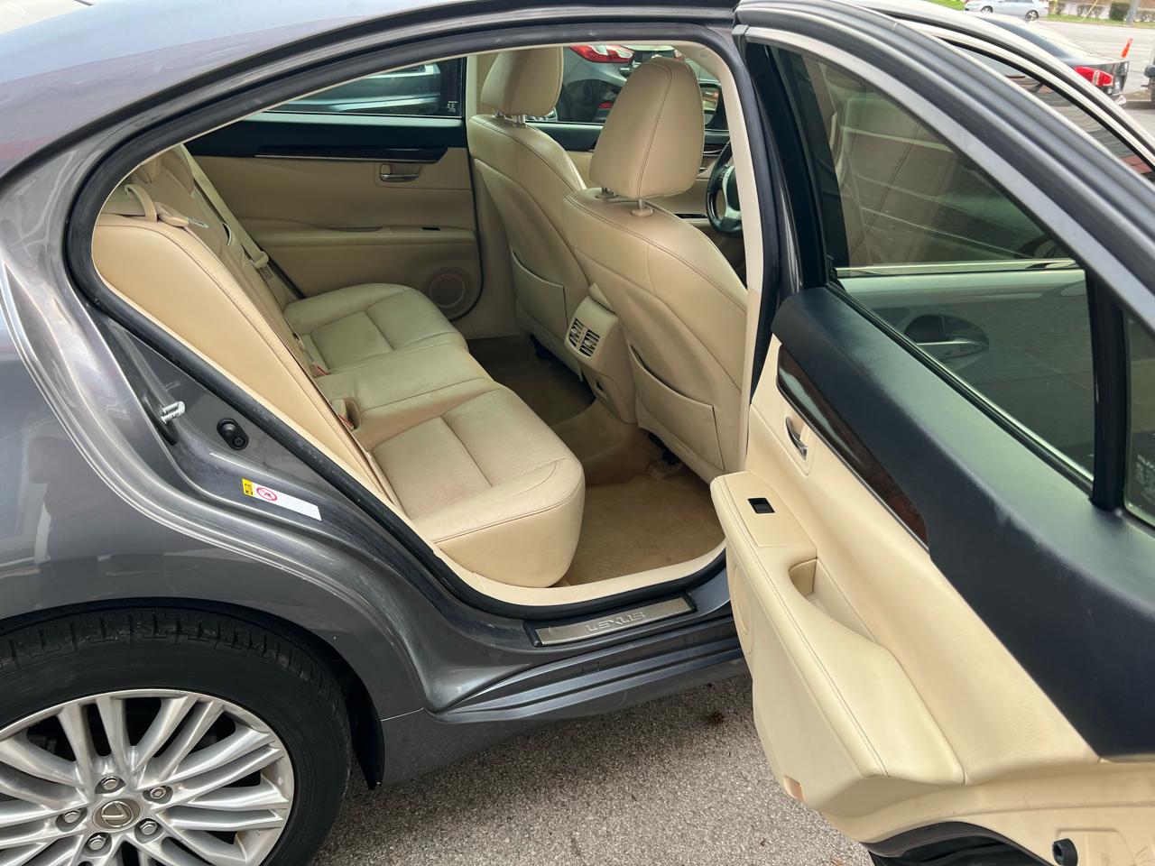 Lexus ES 350 4dr Sdn 2013