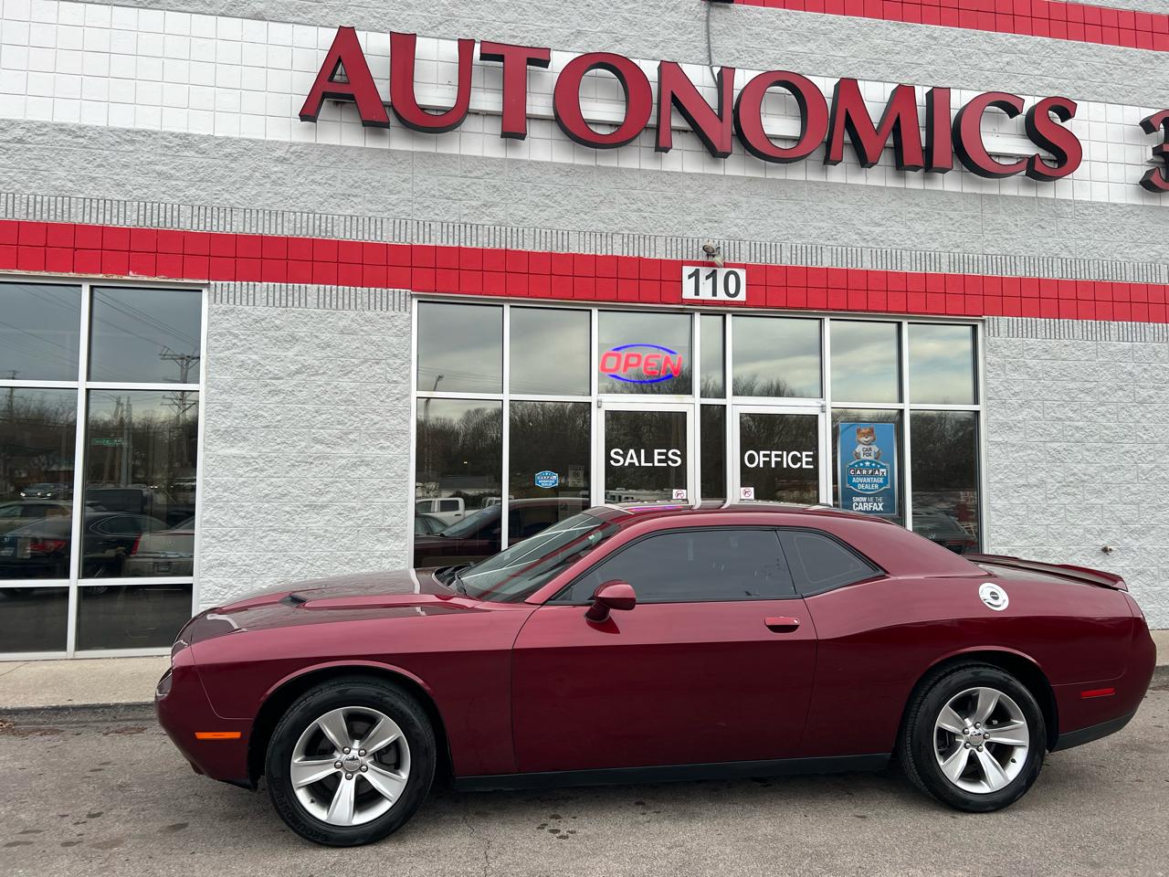 Dodge Challenger SXT RWD 2019