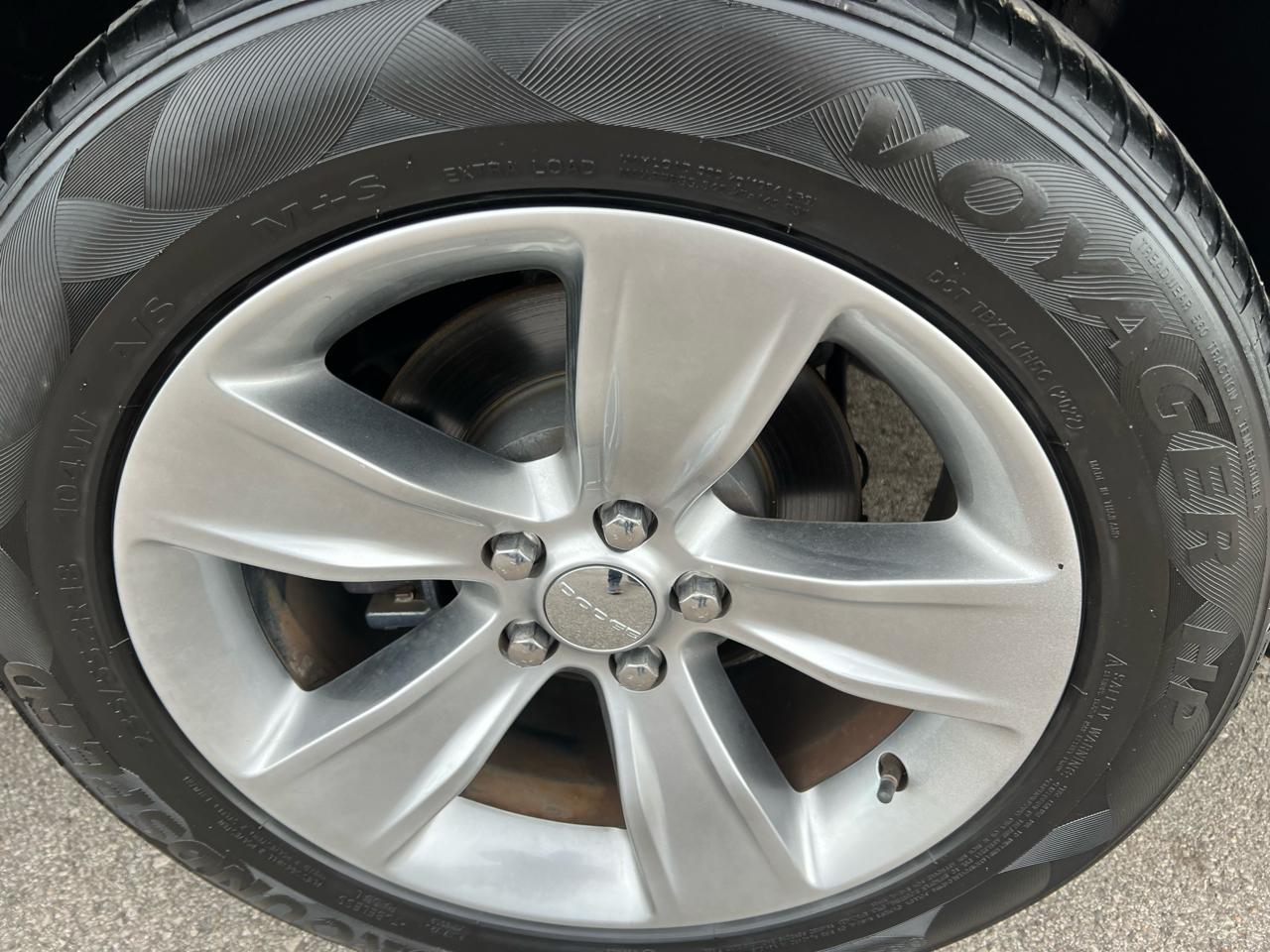 Dodge Challenger SXT RWD 2019