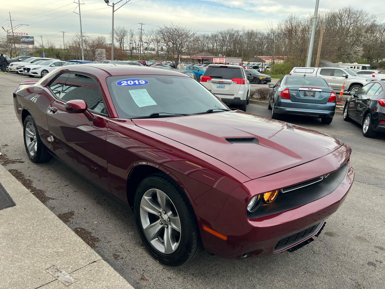 Dodge Challenger SXT RWD 2019