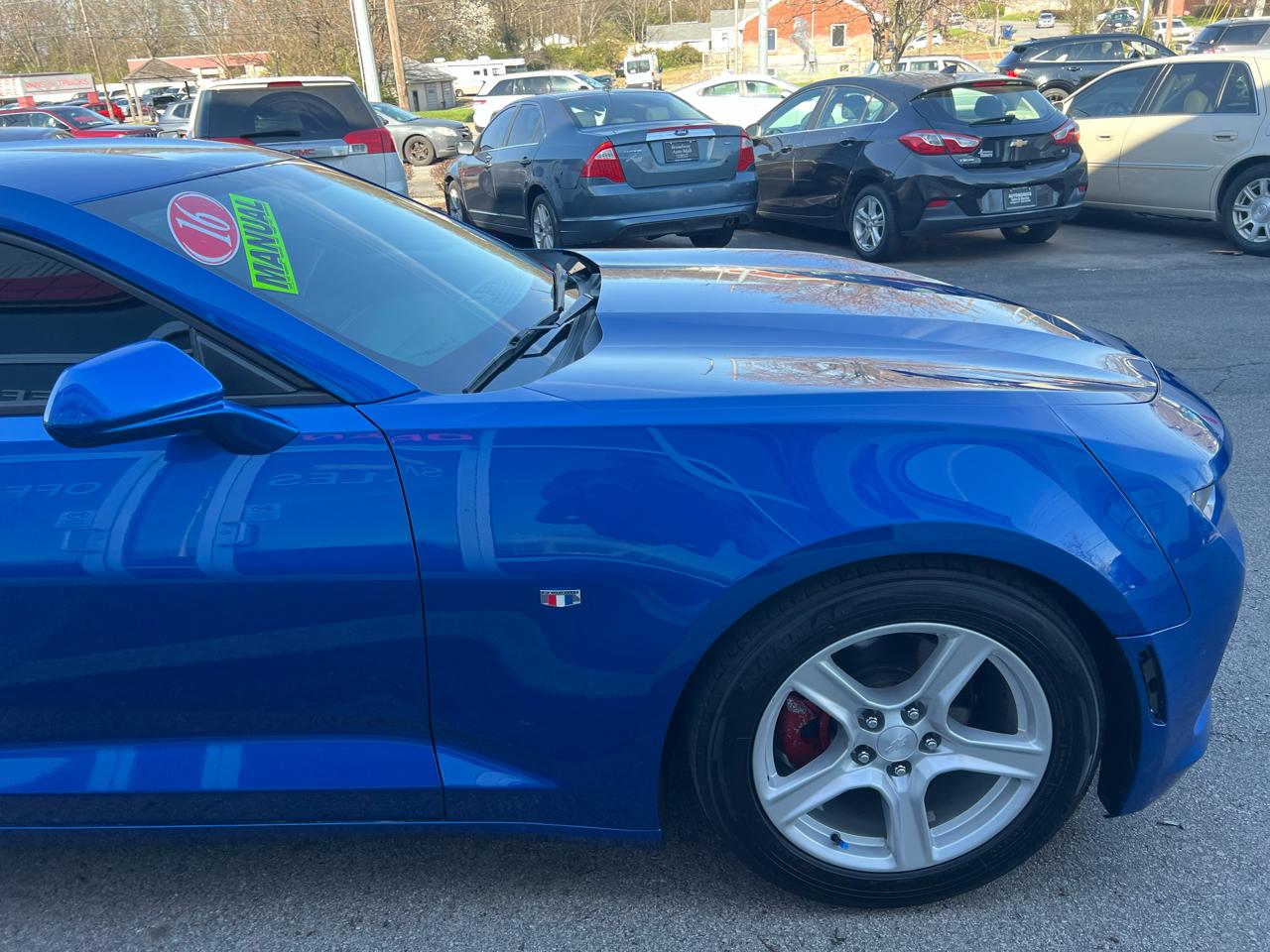 Chevrolet Camaro 2dr Cpe 1LT 2016