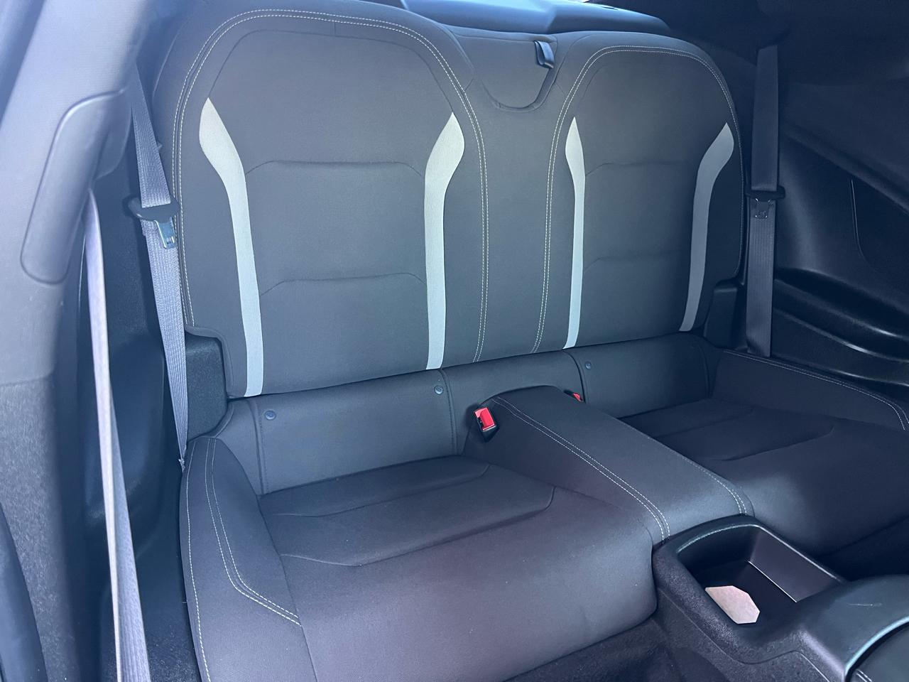 Chevrolet Camaro 2dr Cpe 1LT 2016