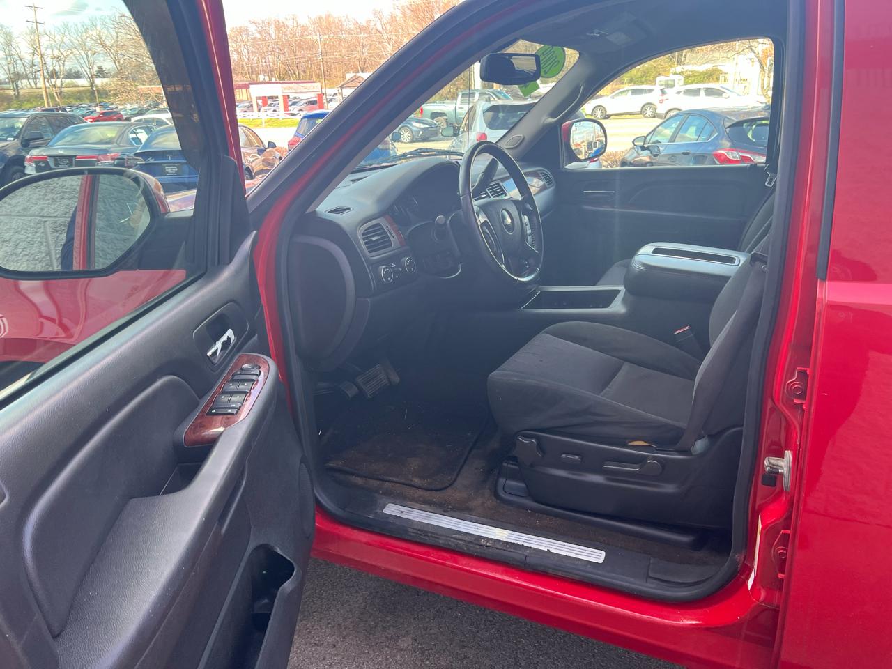 Chevrolet Avalanche 4WD Crew Cab 130" LT w/1LT 2009