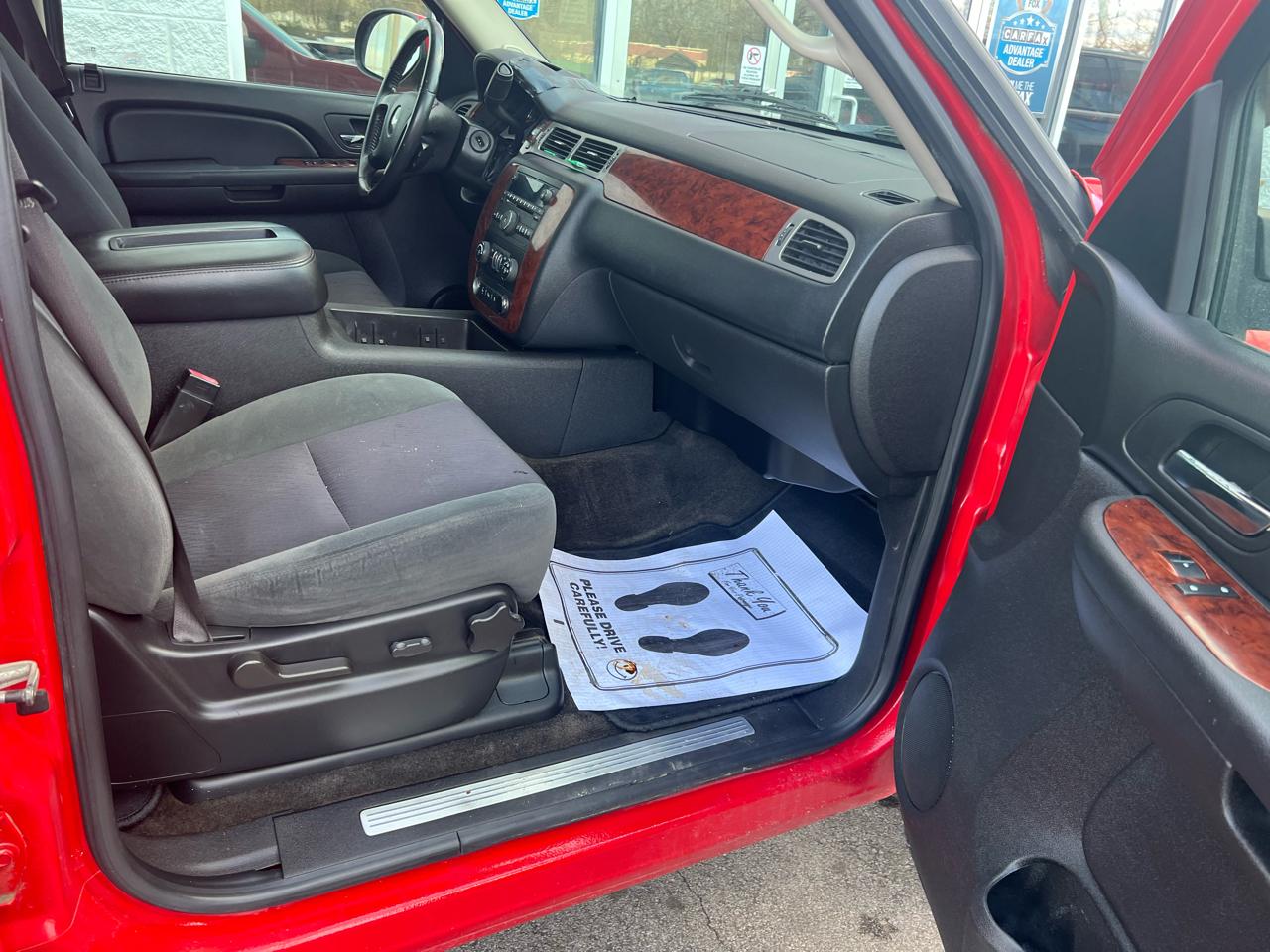 Chevrolet Avalanche 4WD Crew Cab 130" LT w/1LT 2009