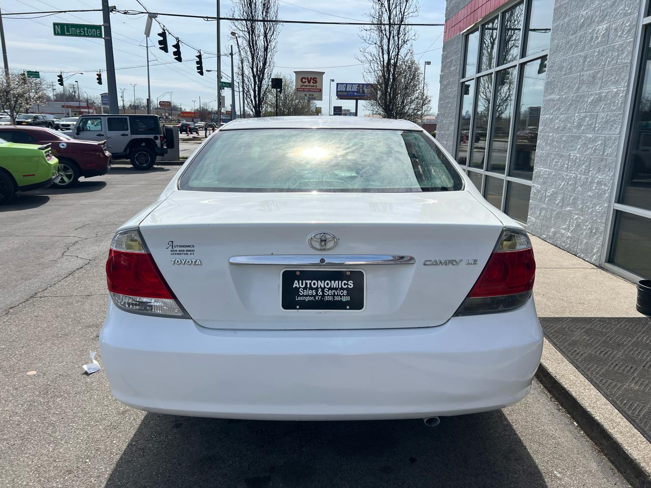 Toyota Camry 4dr Sdn XLE Auto (Natl) 2006