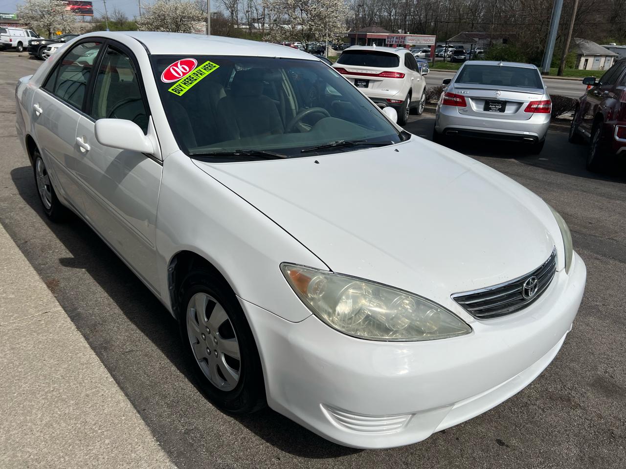 Toyota Camry 4dr Sdn XLE Auto (Natl) 2006