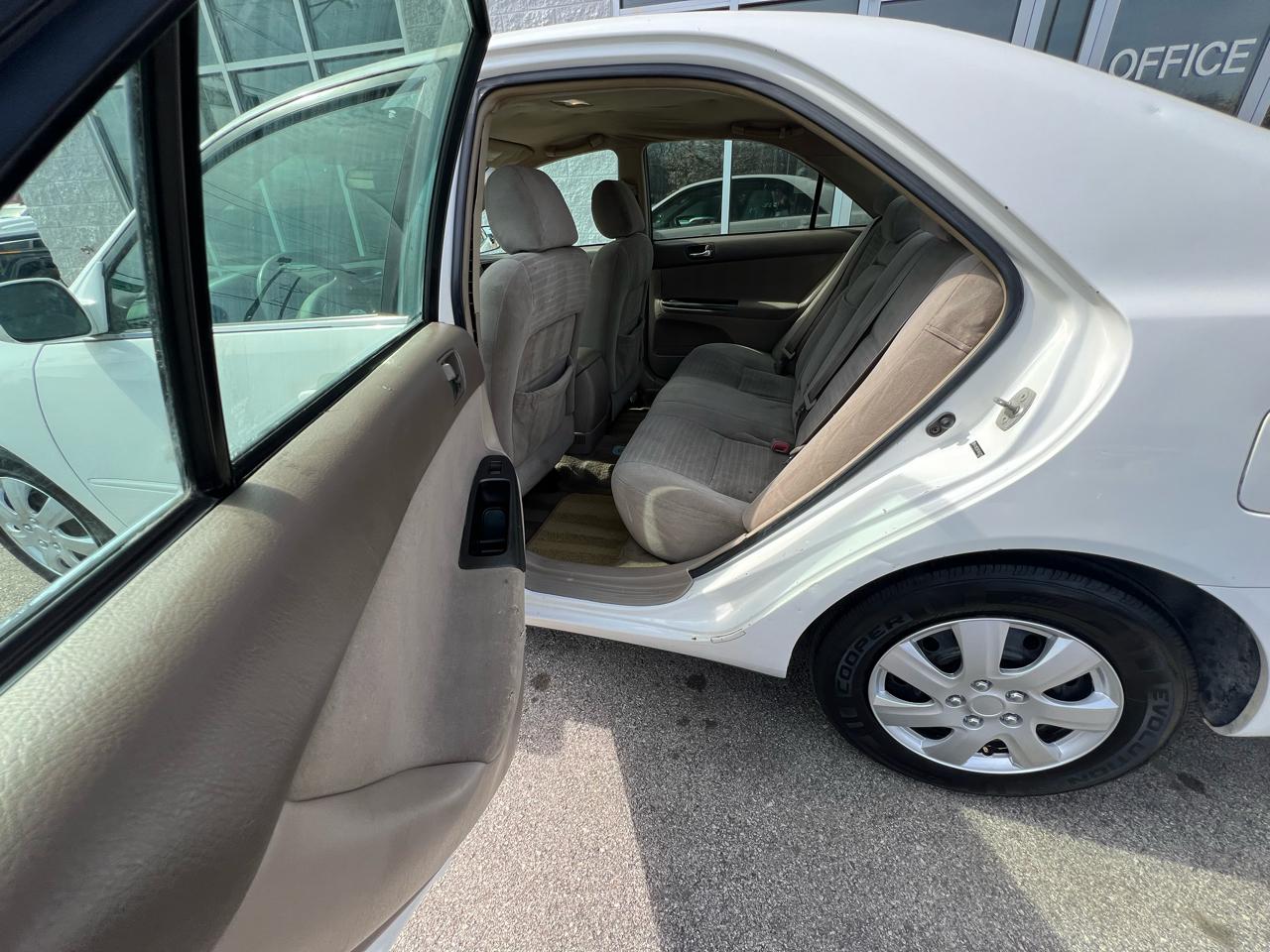 Toyota Camry 4dr Sdn XLE Auto (Natl) 2006