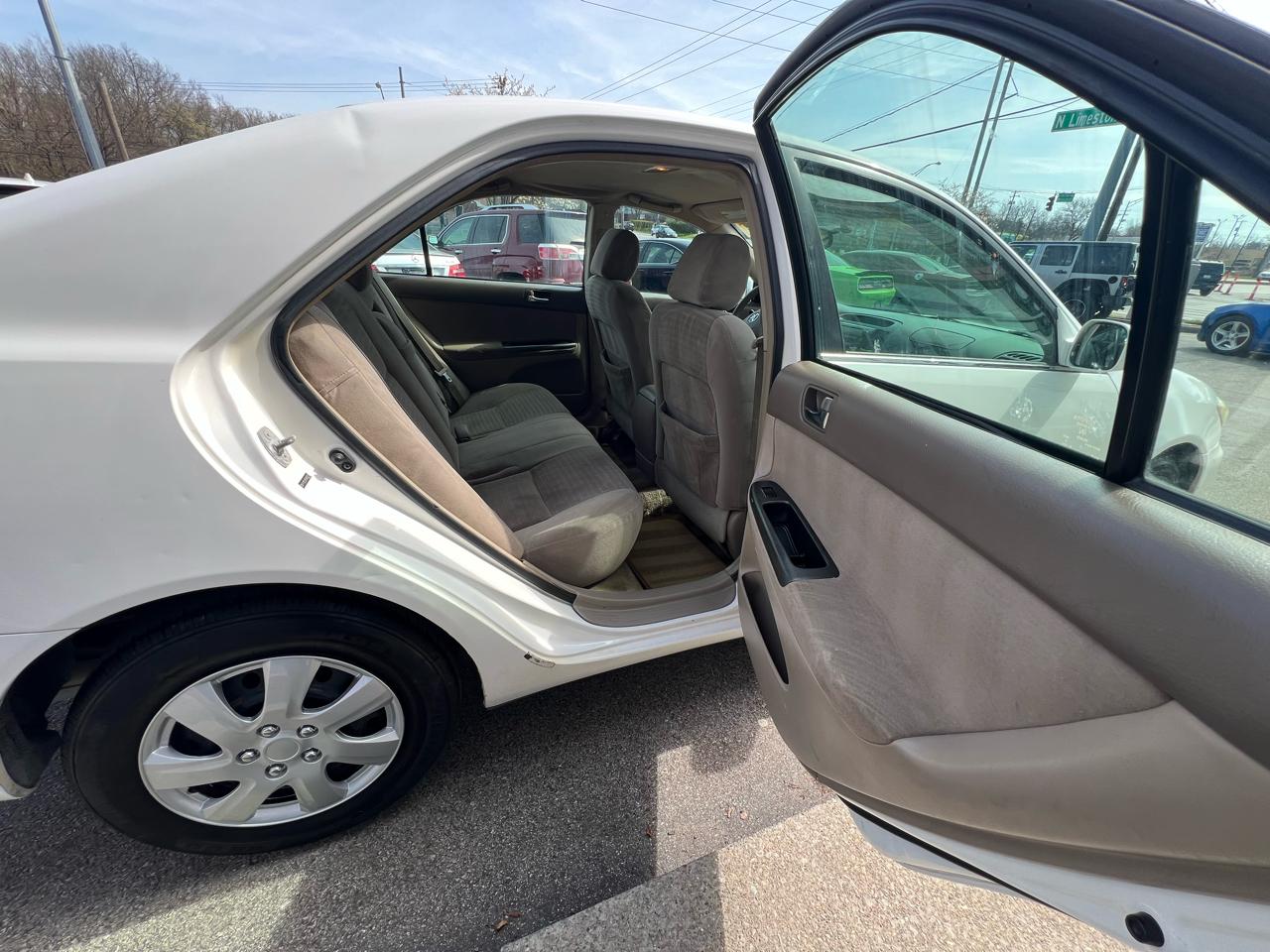 Toyota Camry 4dr Sdn XLE Auto (Natl) 2006