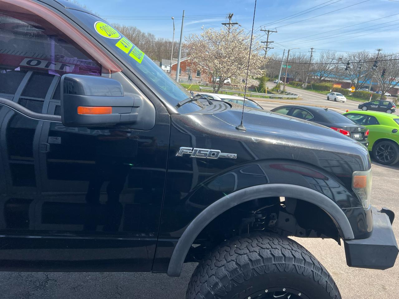 Ford F-150 4WD SuperCrew 145" Platinum 2013