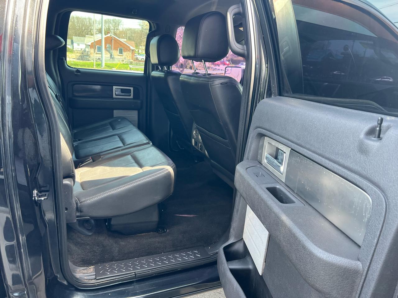 Ford F-150 4WD SuperCrew 145" Platinum 2013