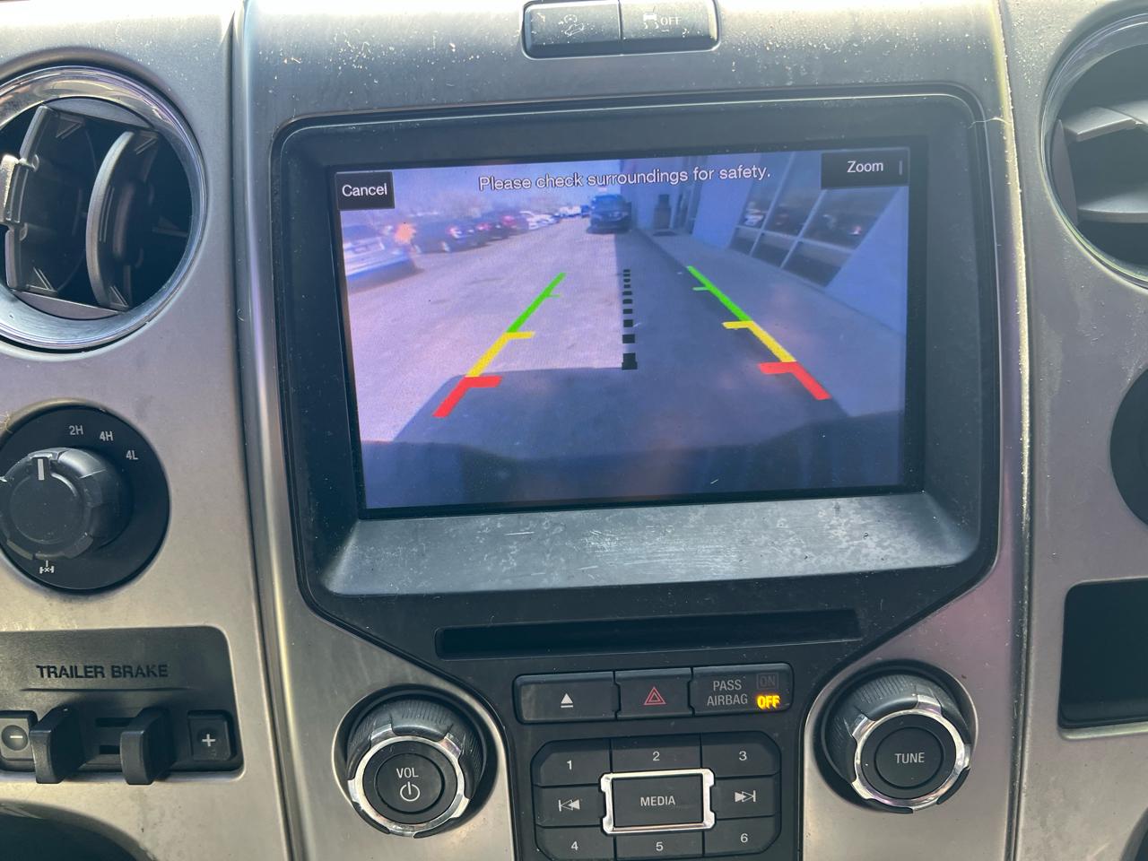 Ford F-150 4WD SuperCrew 145" Platinum 2013