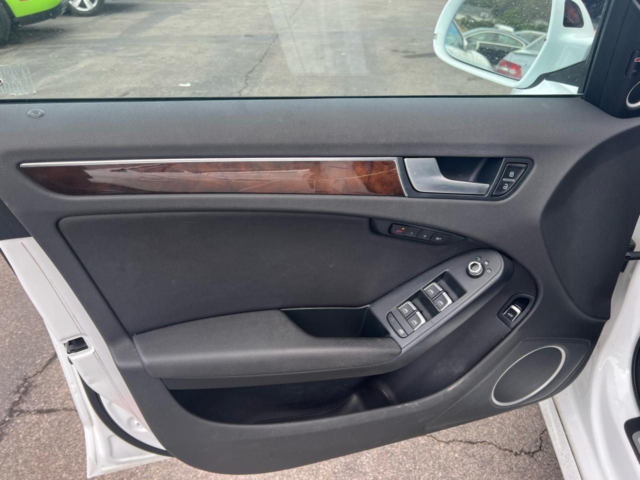 Audi A4 4dr Sdn Auto quattro 2.0T Premium Plus 2015