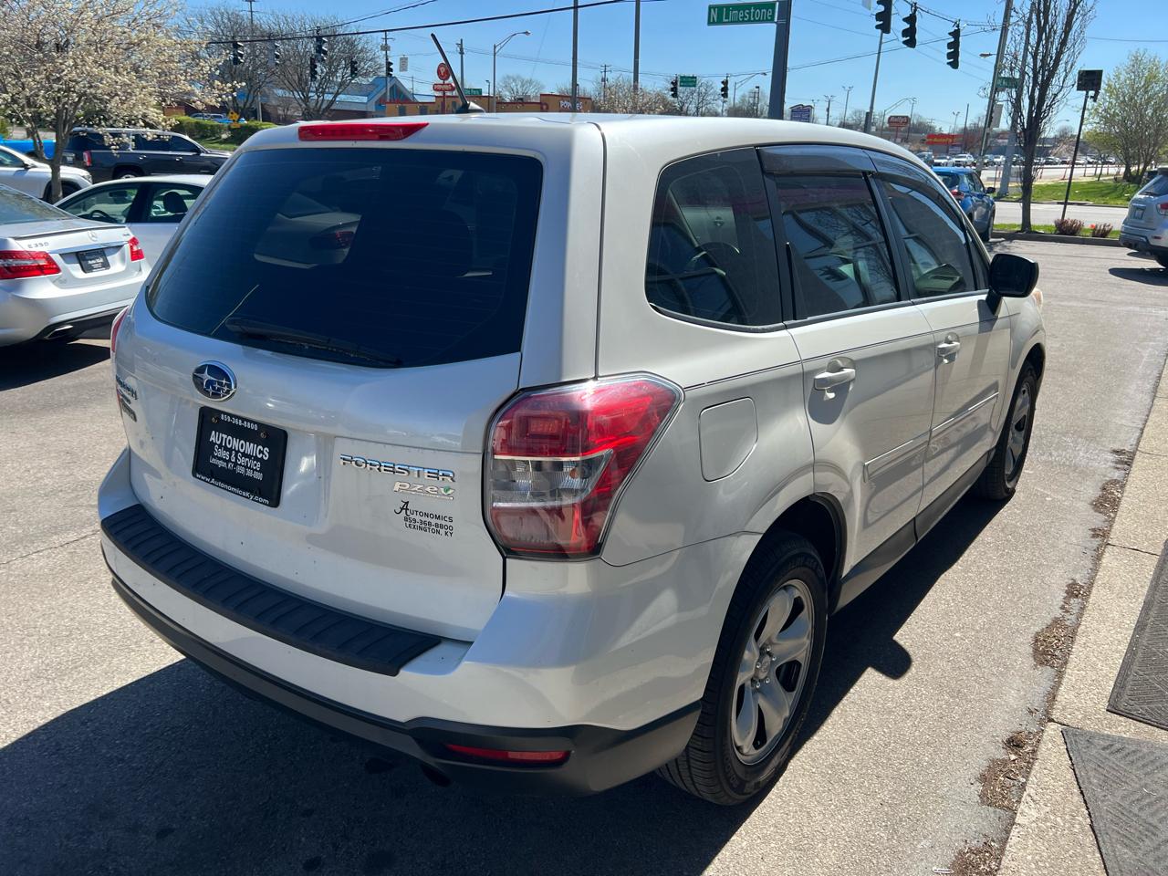Subaru Forester 4dr Auto 2.5i PZEV 2014