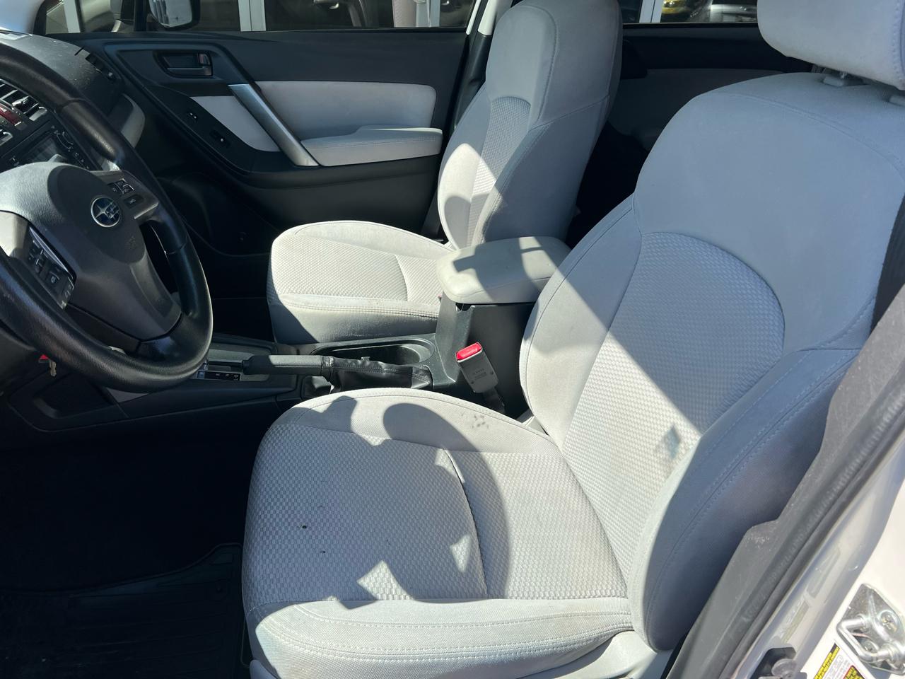 Subaru Forester 4dr Auto 2.5i PZEV 2014