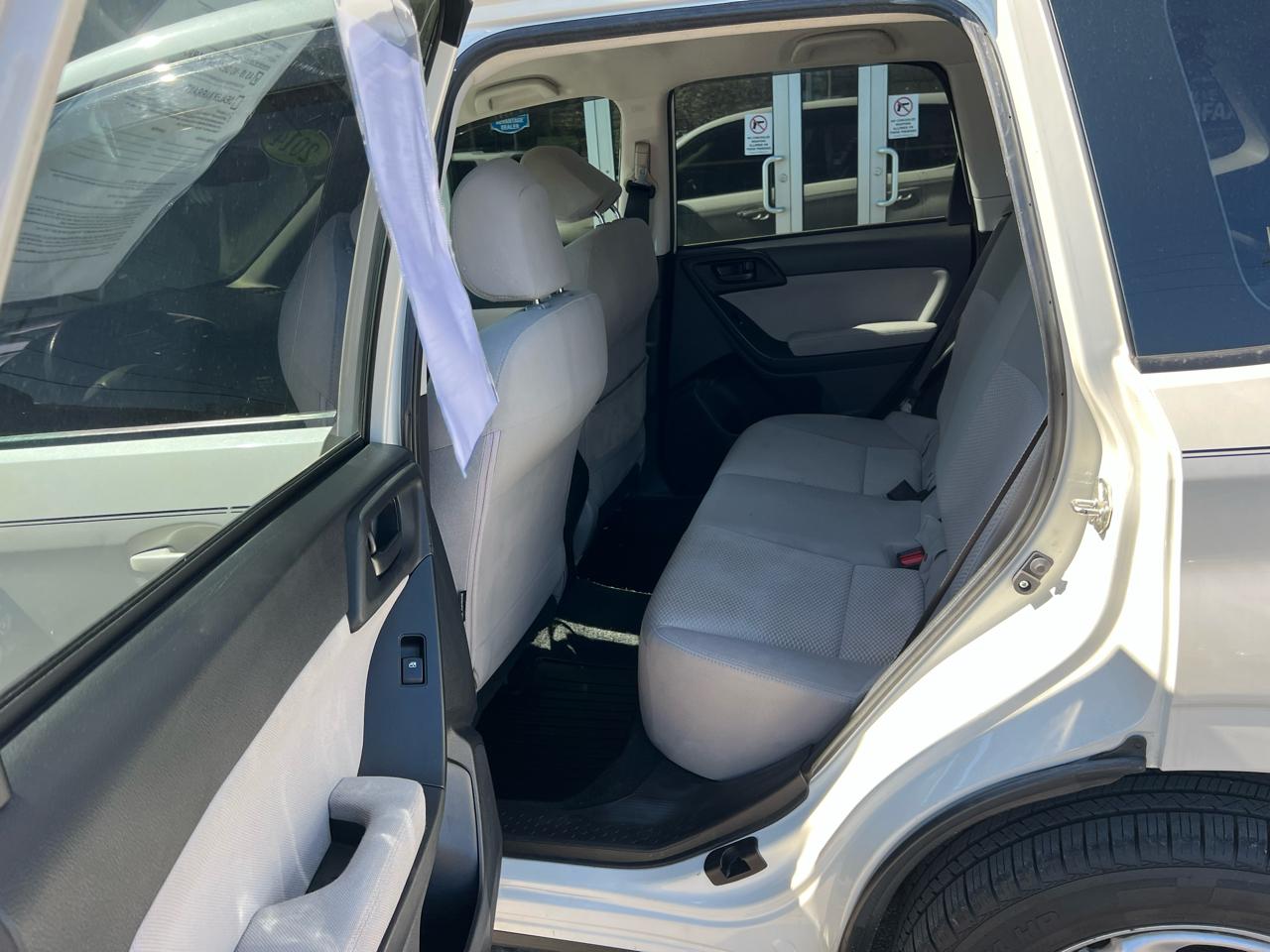 Subaru Forester 4dr Auto 2.5i PZEV 2014