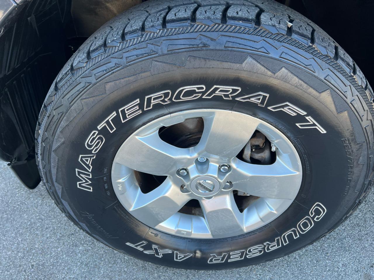 Nissan Frontier 2WD Crew Cab SWB Auto SV 2012