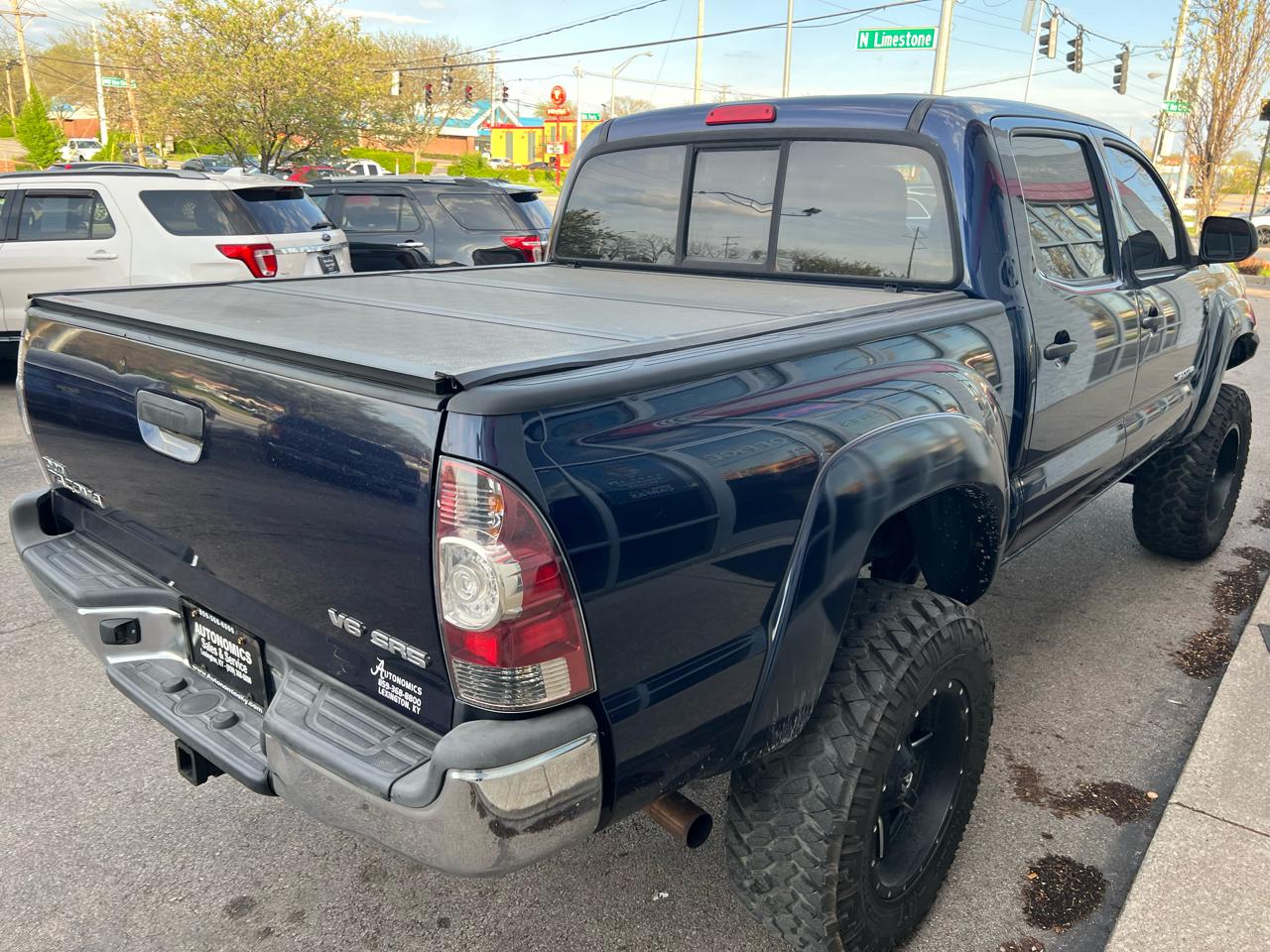 Toyota Tacoma 4WD Double Cab V6 MT (Natl) 2013