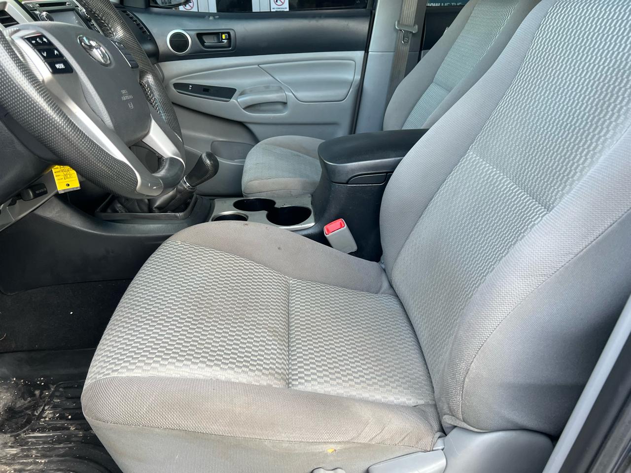 Toyota Tacoma 4WD Double Cab V6 MT (Natl) 2013