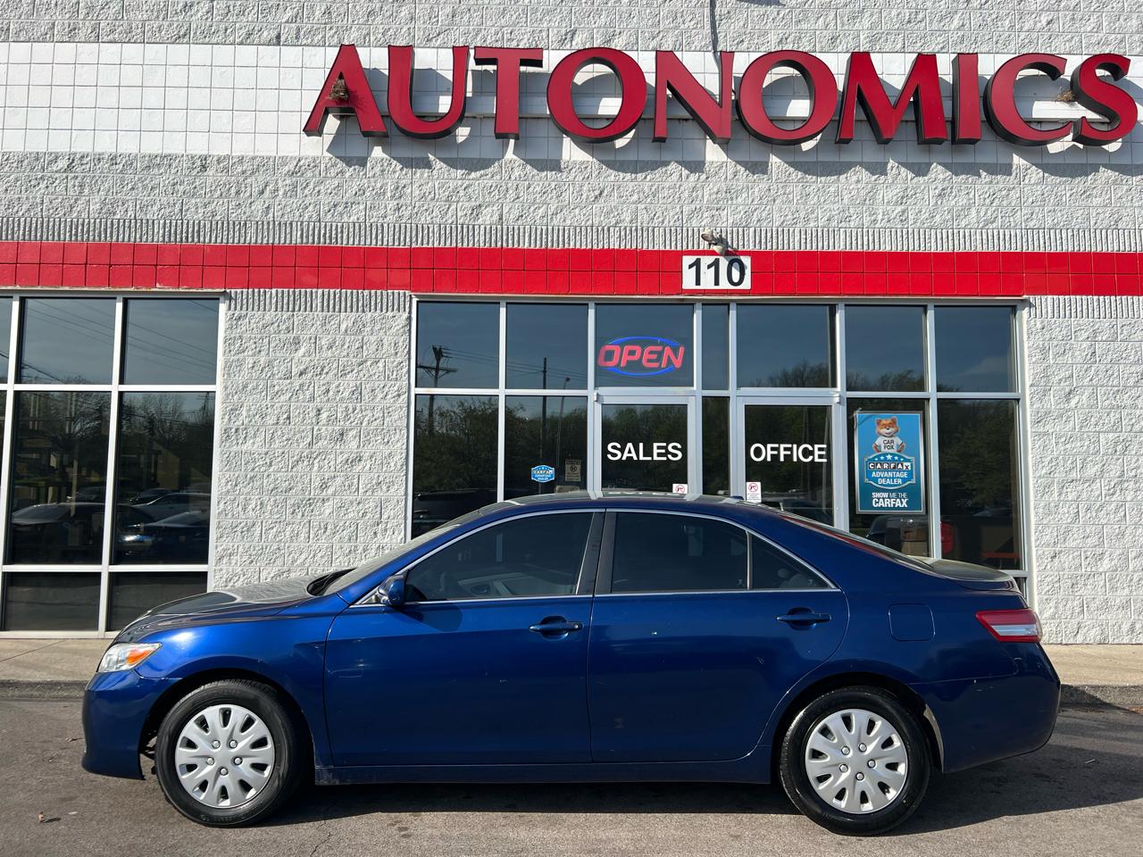 Toyota Camry 4dr Sdn I4 Man (Natl) 2010