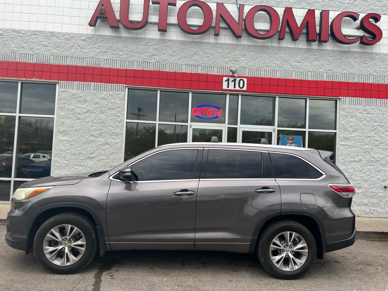 Toyota Highlander AWD 4dr V6 XLE (Natl) 2015