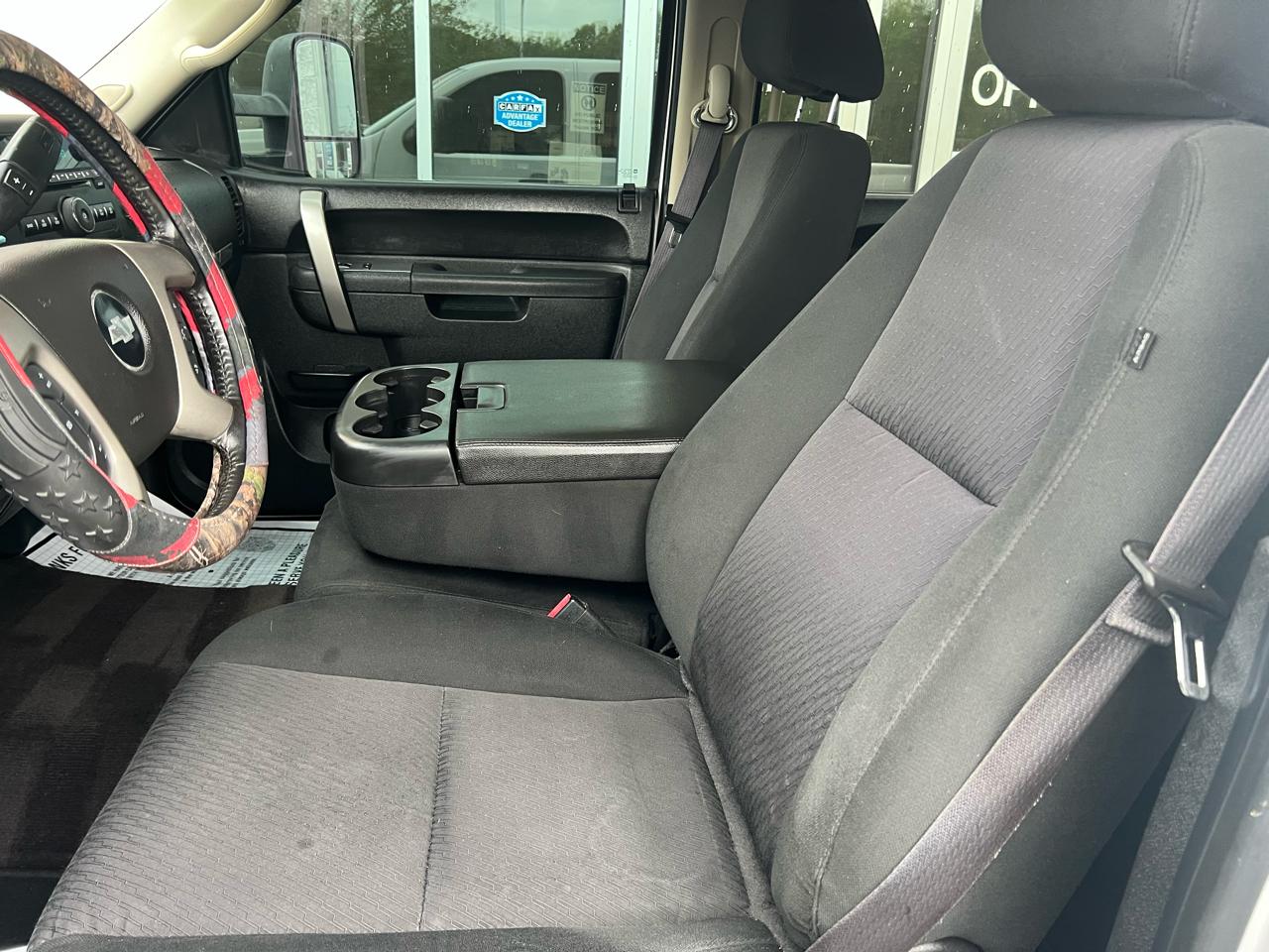 Chevrolet Silverado 2500HD 4WD Crew Cab 153.7" LT 2013