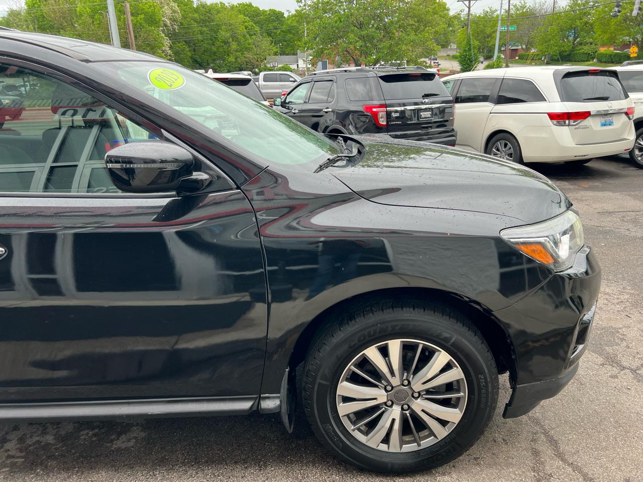 Nissan Pathfinder 4x4 S 2019