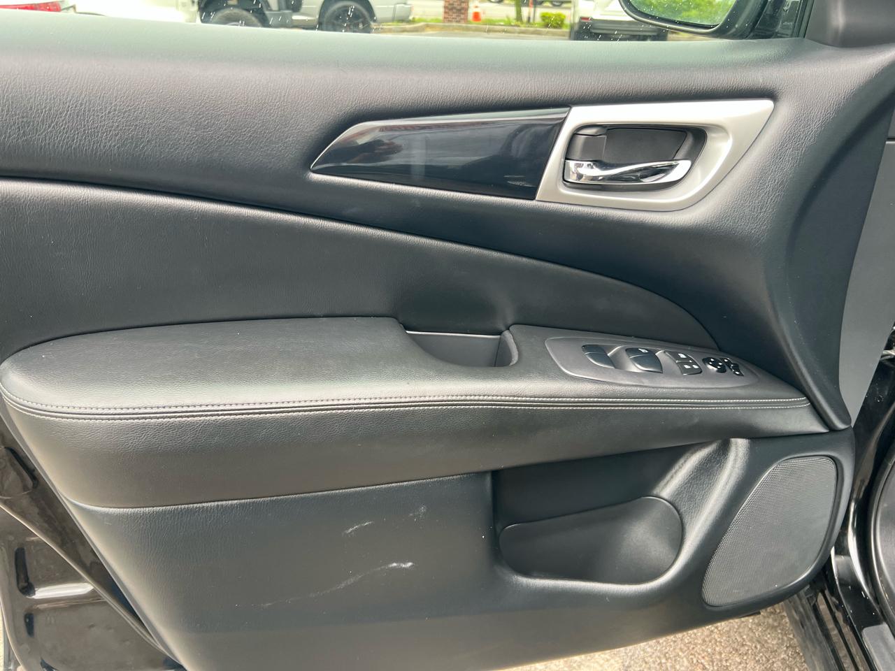 Nissan Pathfinder 4x4 S 2019