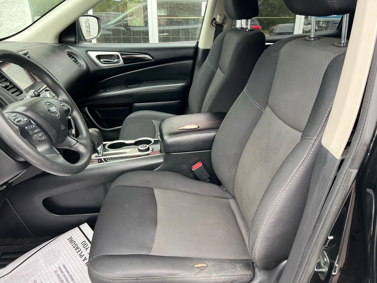 Nissan Pathfinder 4x4 S 2019