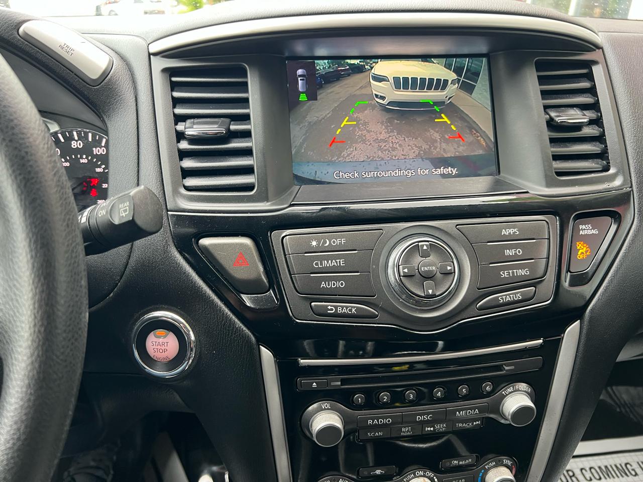 Nissan Pathfinder 4x4 S 2019