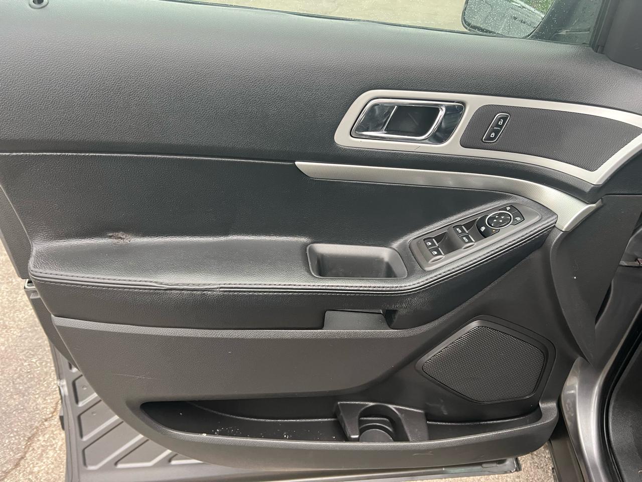 Ford Explorer FWD 4dr XLT 2014