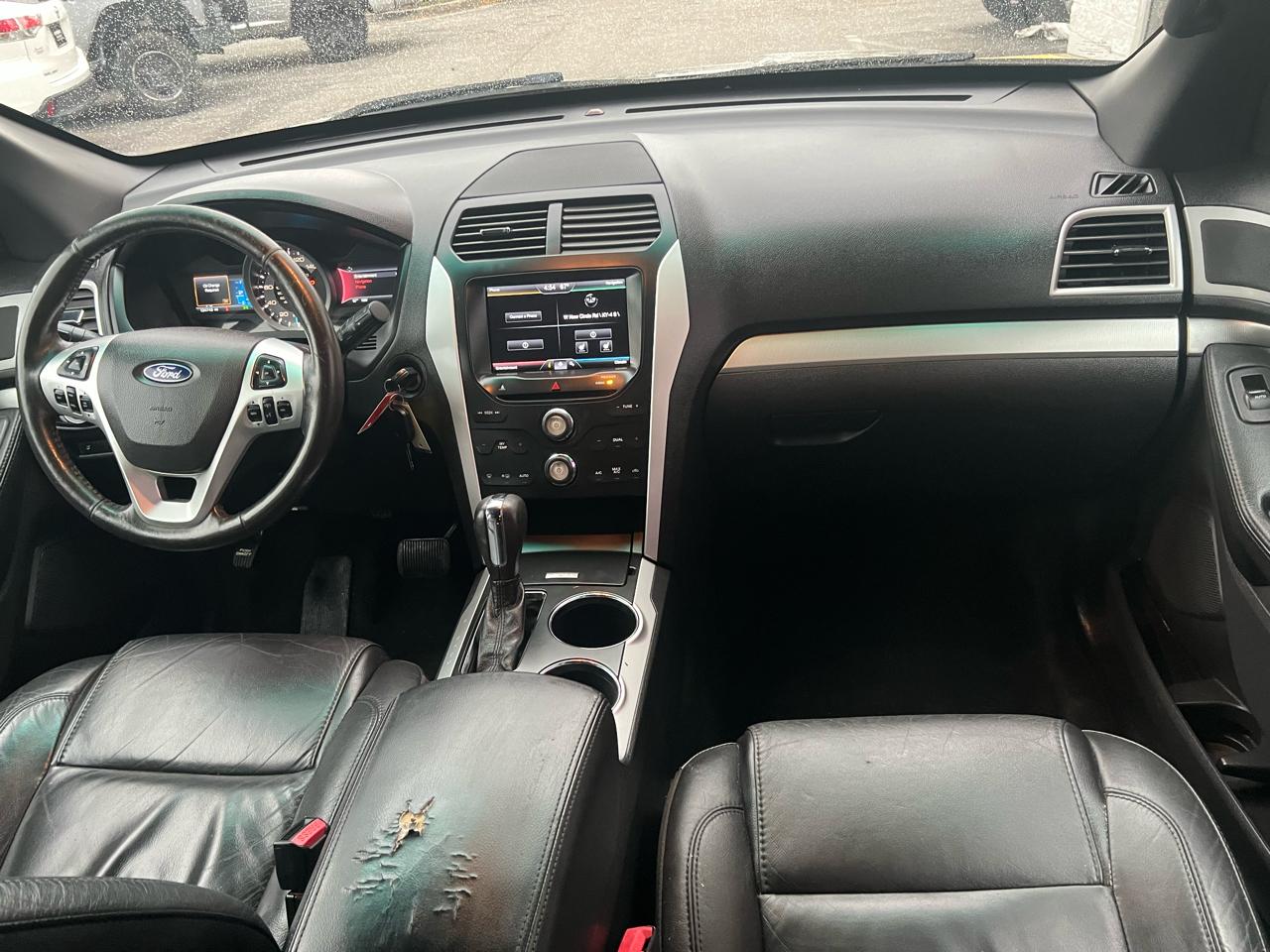 Ford Explorer FWD 4dr XLT 2014