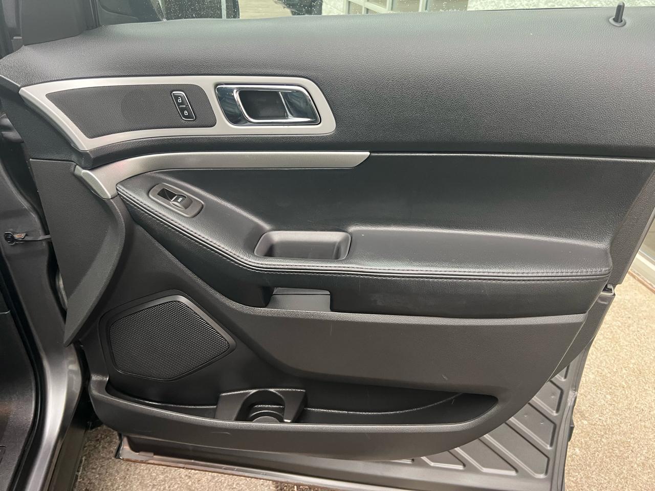 Ford Explorer FWD 4dr XLT 2014