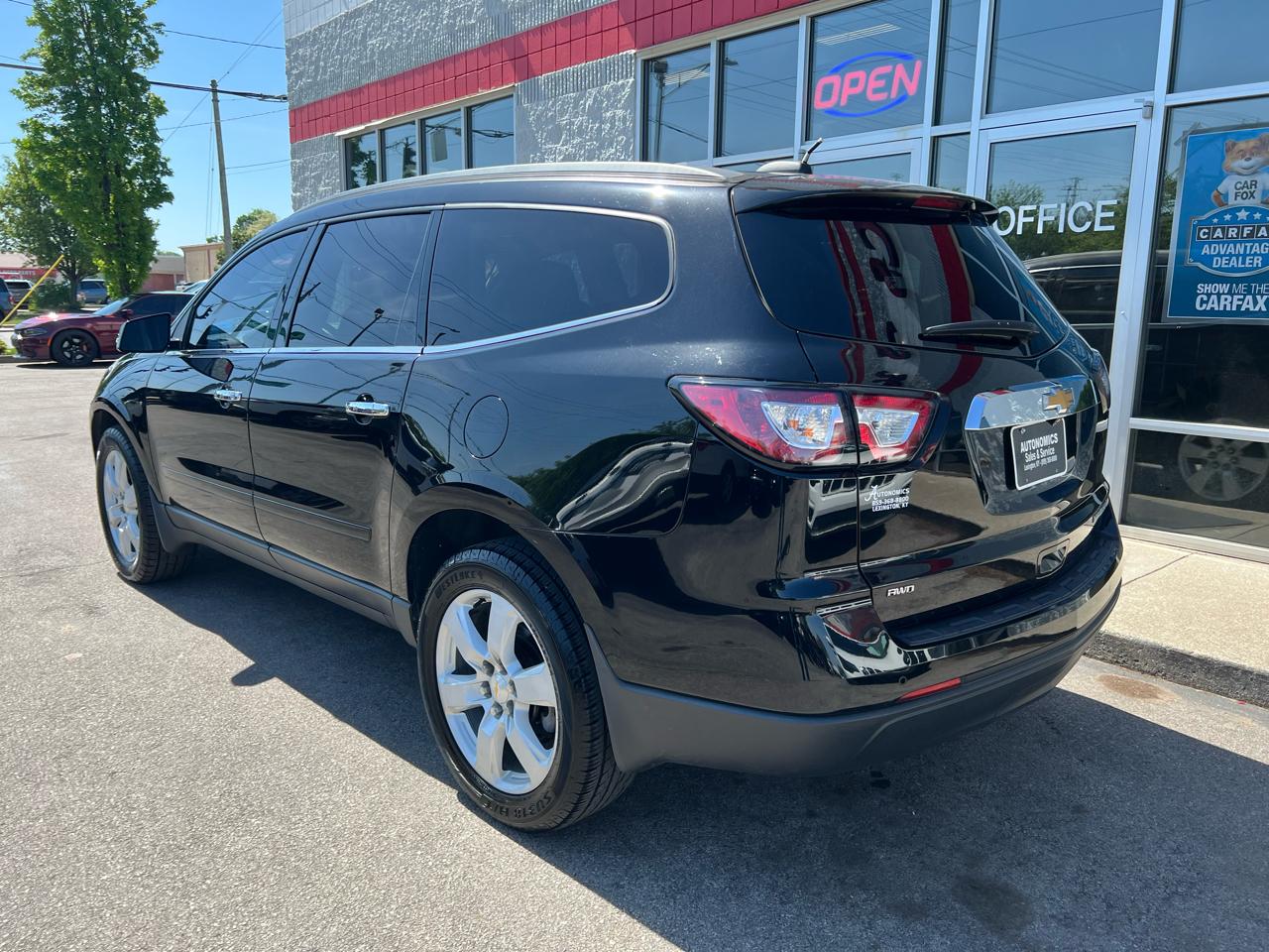 Chevrolet Traverse AWD 4dr LT w/1LT 2016