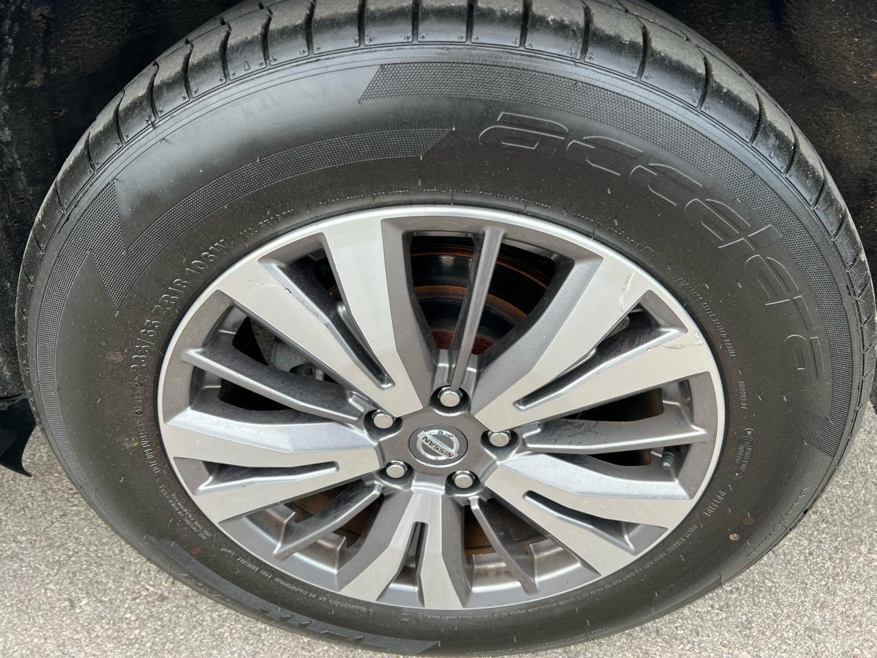 Nissan Pathfinder FWD SV 2020