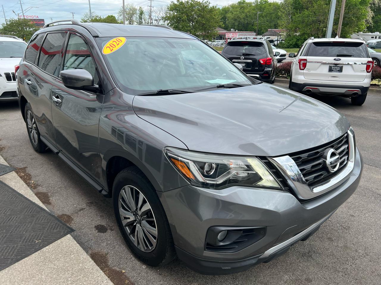 Nissan Pathfinder FWD SV 2020