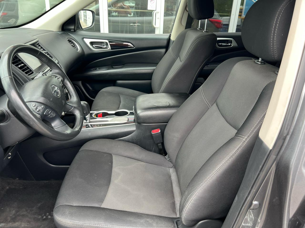 Nissan Pathfinder FWD SV 2020