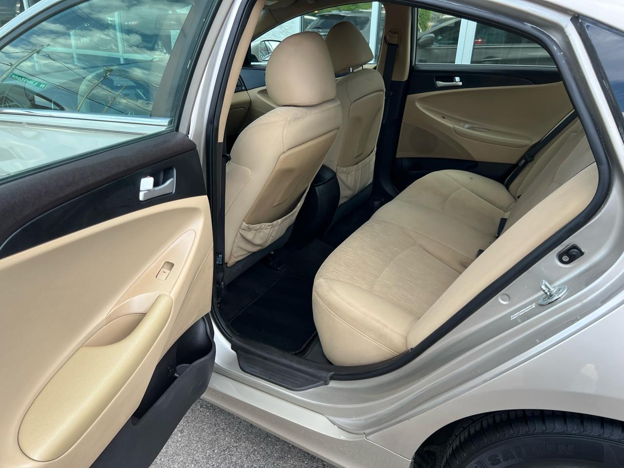 Hyundai Sonata 2.4L 2011