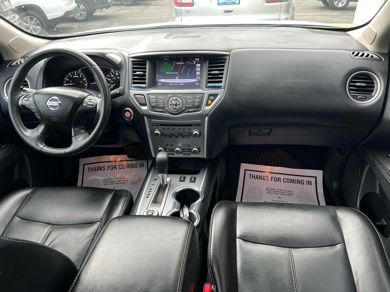 Nissan Pathfinder 4x4 SL 2017