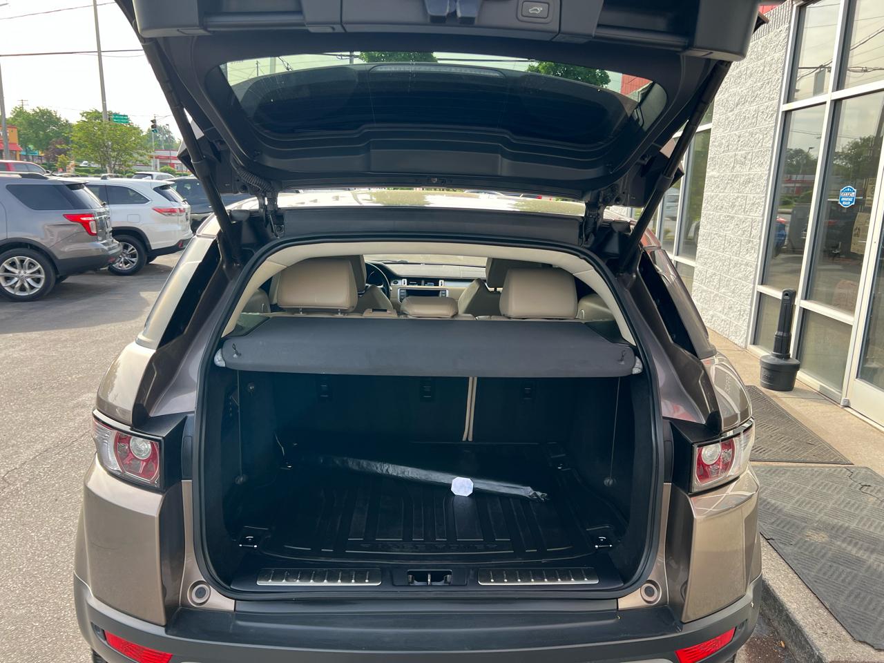 Land Rover Range Rover Evoque 5dr HB Pure Plus 2015