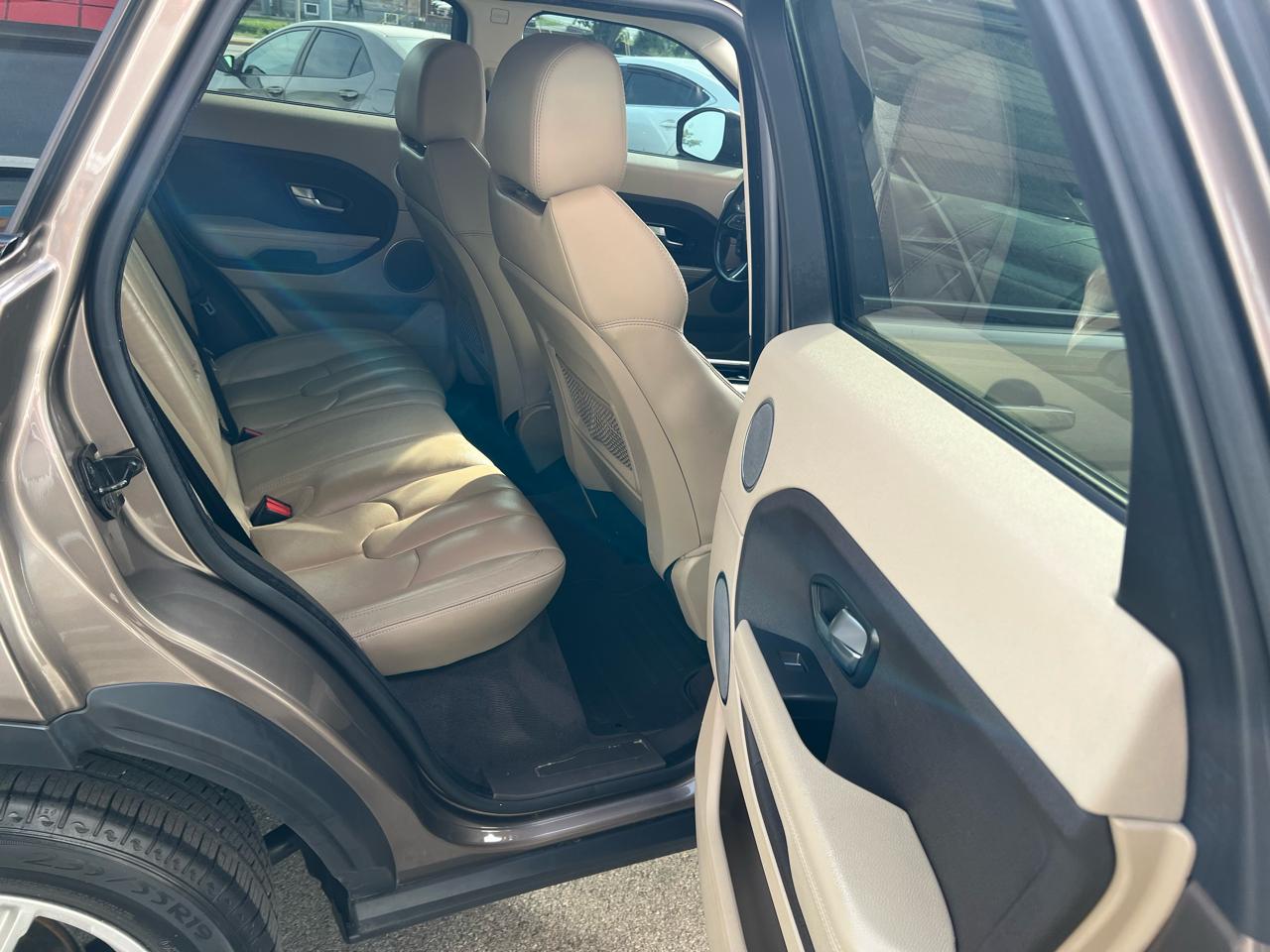 Land Rover Range Rover Evoque 5dr HB Pure Plus 2015