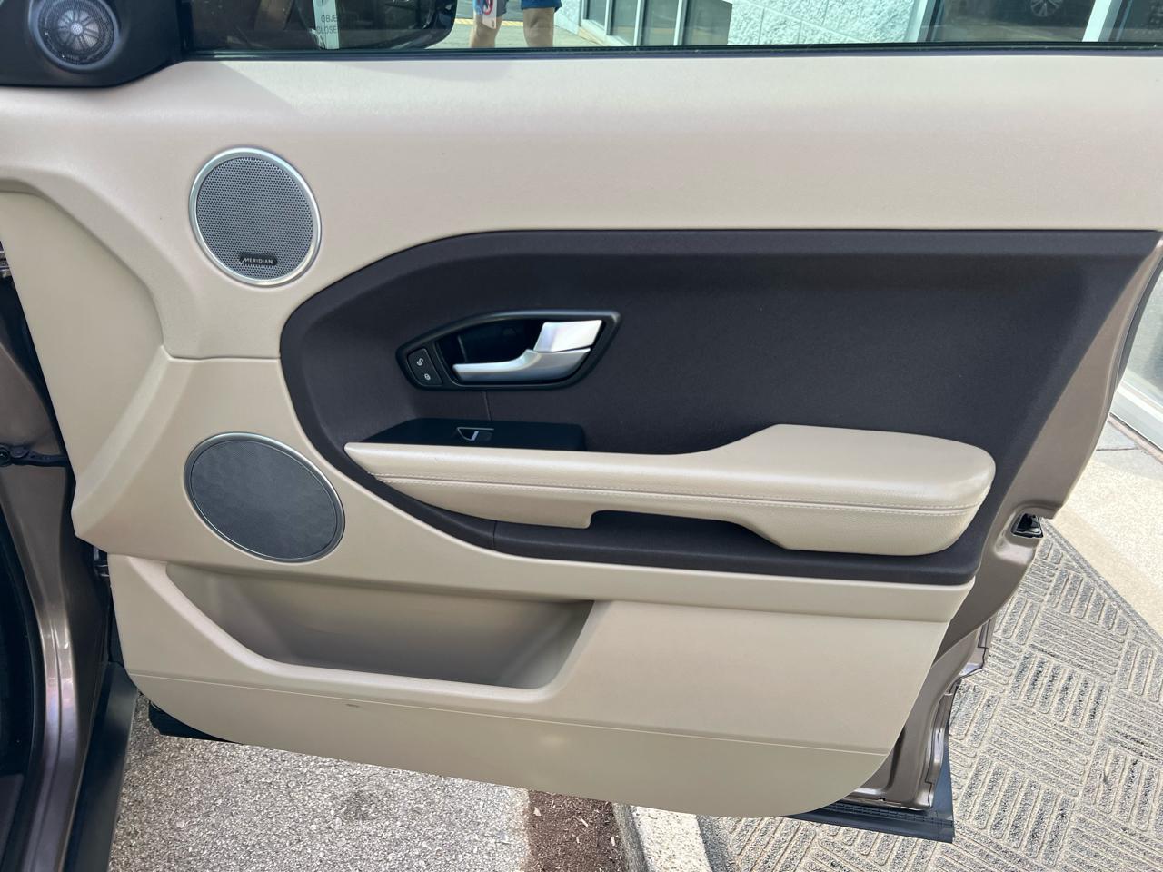 Land Rover Range Rover Evoque 5dr HB Pure Plus 2015