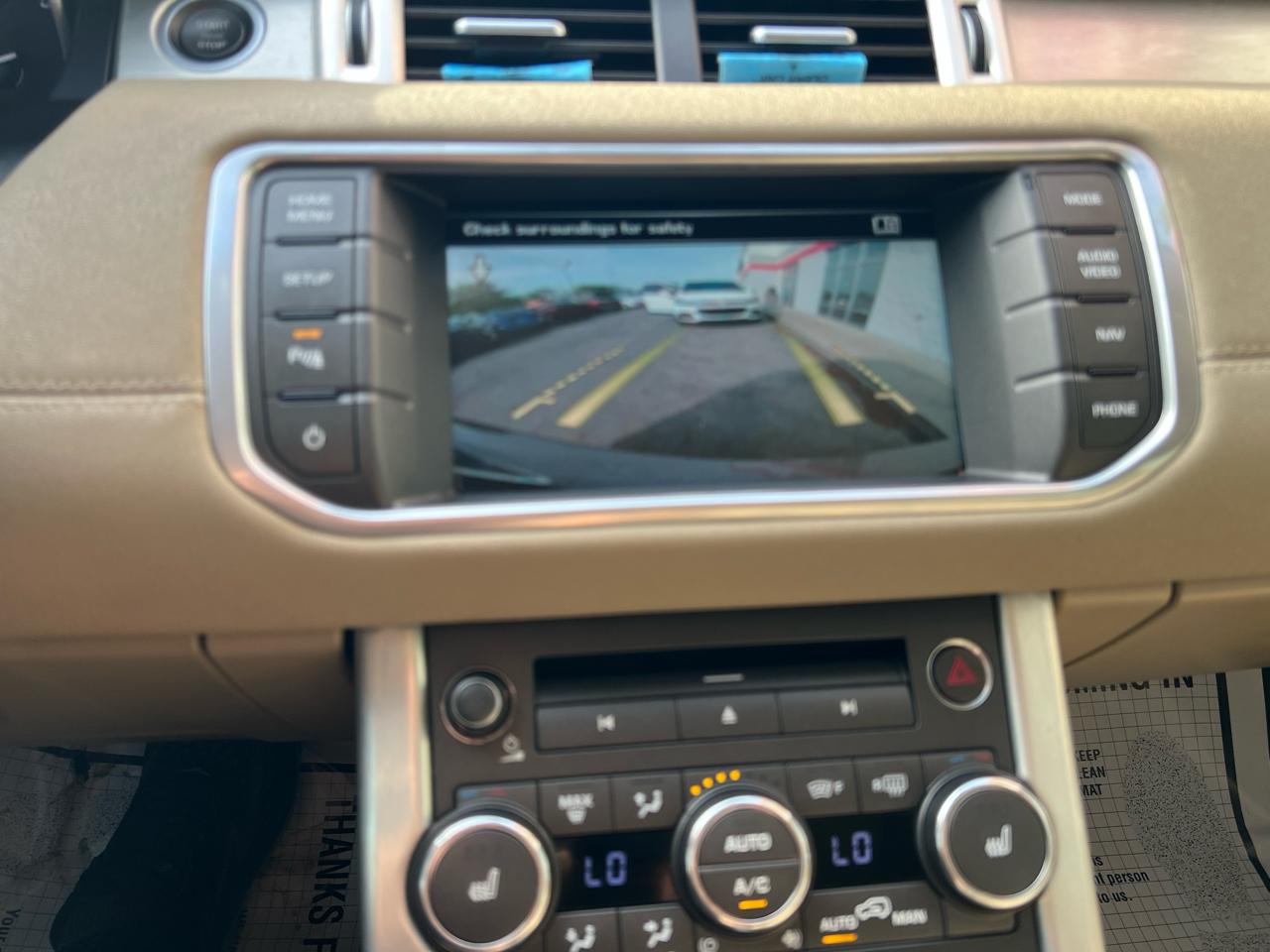 Land Rover Range Rover Evoque 5dr HB Pure Plus 2015