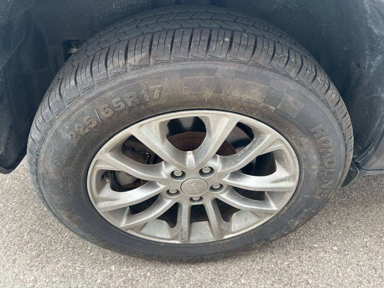 Jeep Cherokee Latitude Plus 4x4 2019