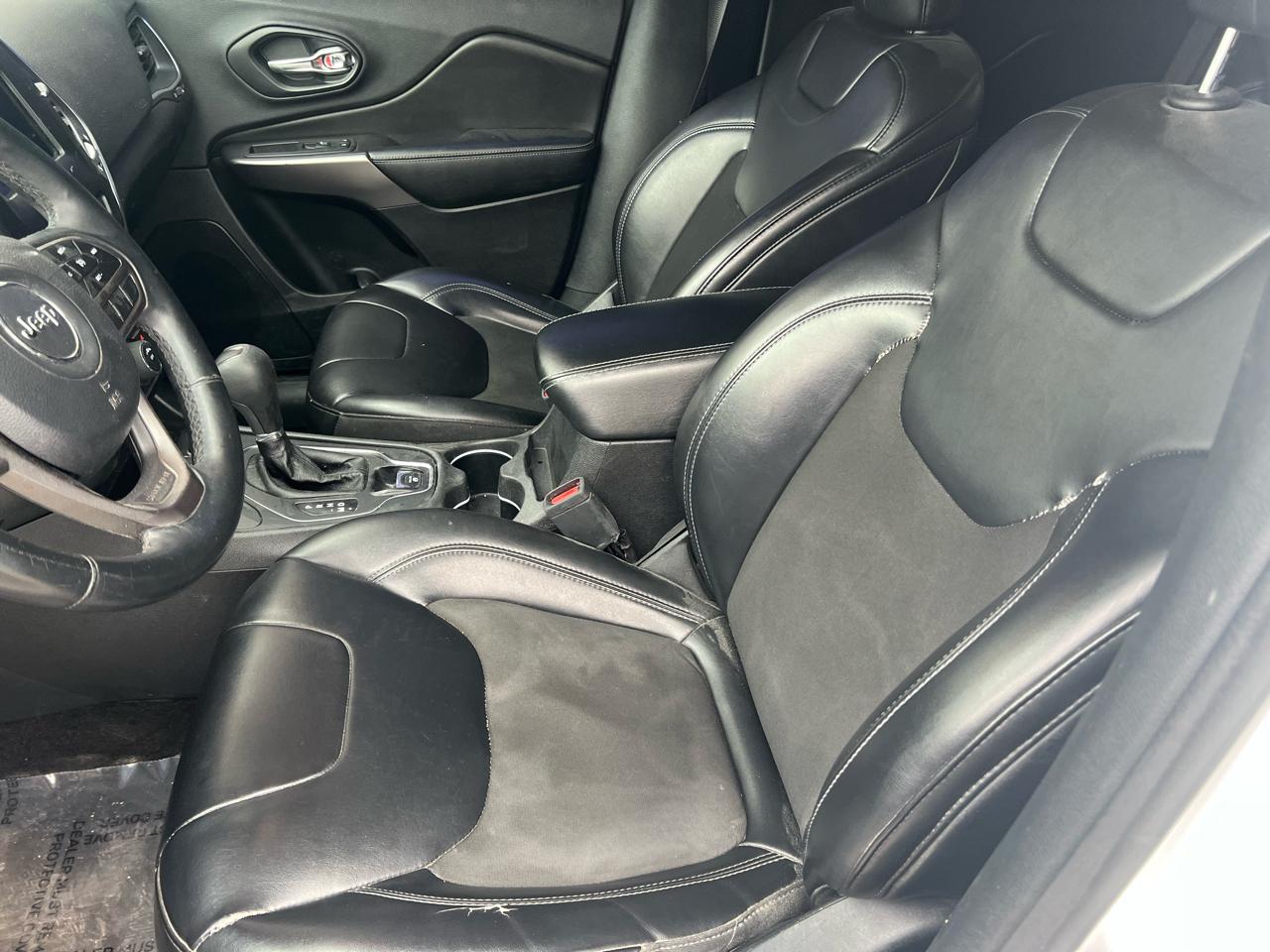 Jeep Cherokee Latitude Plus 4x4 2019