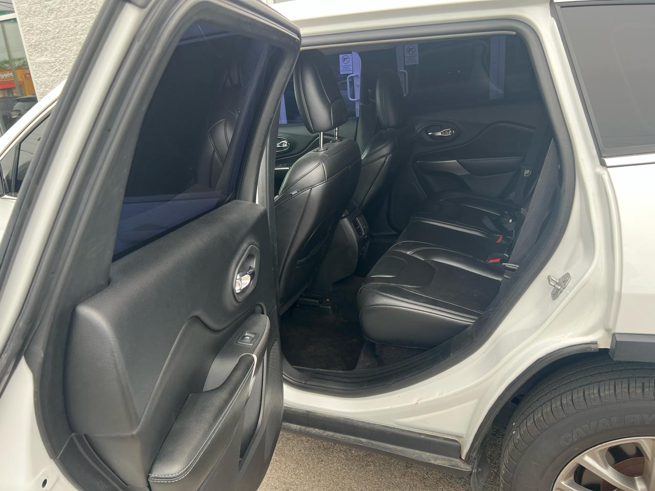 Jeep Cherokee Latitude Plus 4x4 2019