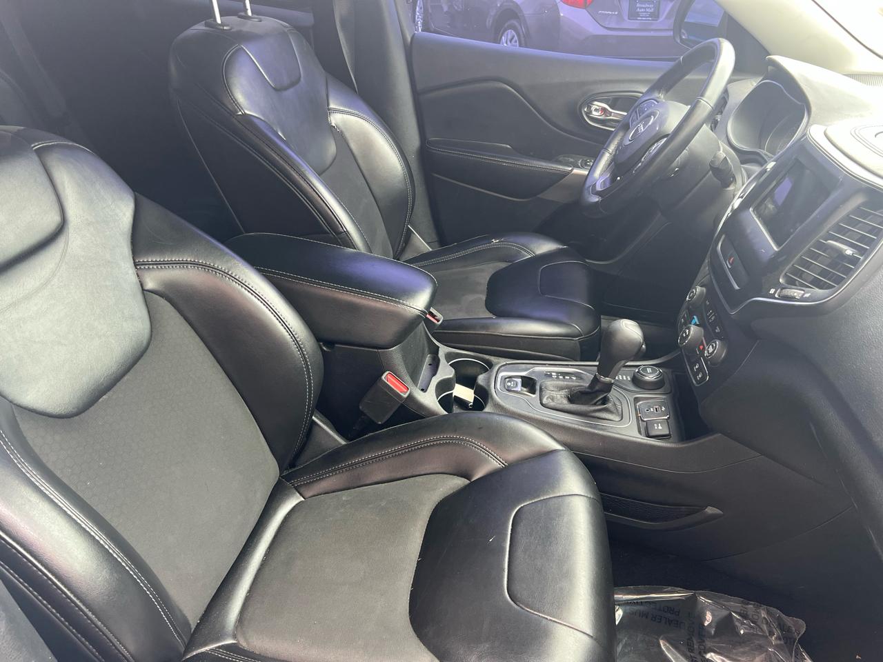 Jeep Cherokee Latitude Plus 4x4 2019