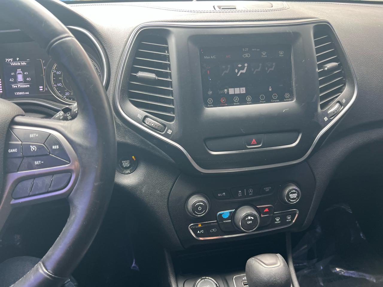 Jeep Cherokee Latitude Plus 4x4 2019