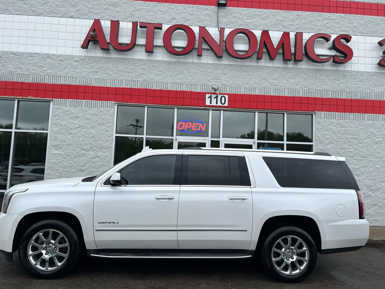 GMC Yukon XL 4WD 4dr Denali 2017